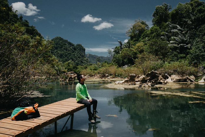 Adventure couple review on Hang Tien Cave 1 day Discovery with Oxalis 