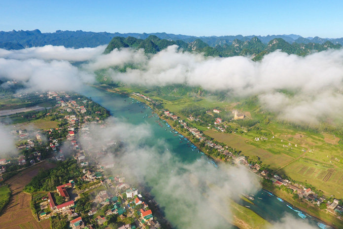 Quy trình phòng chống sét trong tour khi có mưa giông