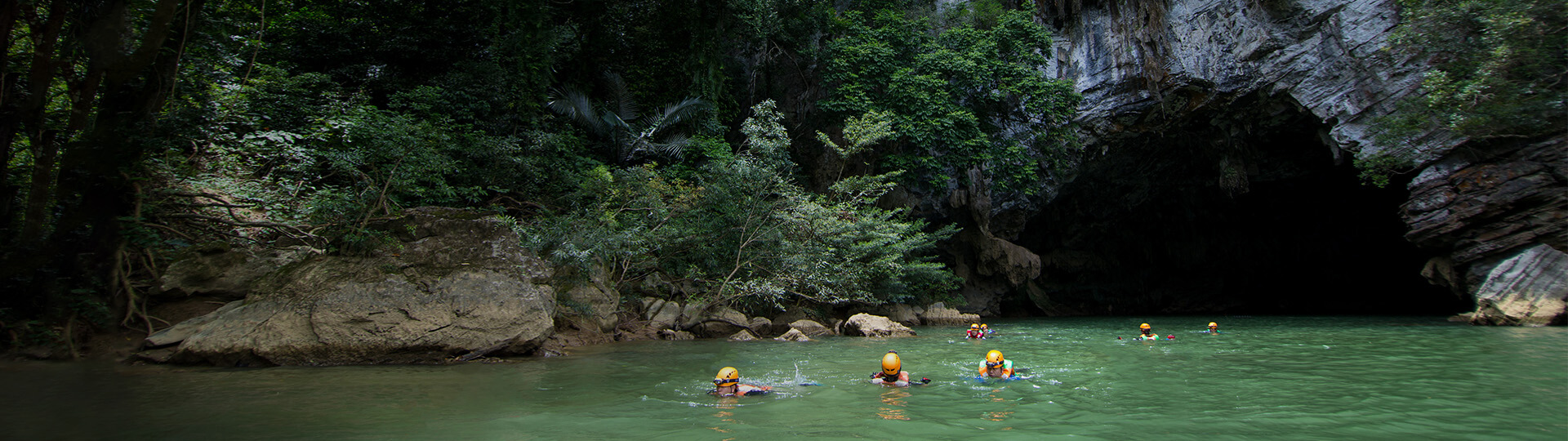 Thám hiểm Tú Làn