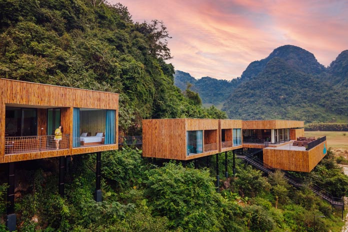 Rooms are named after the caves in Tu Lan cave system