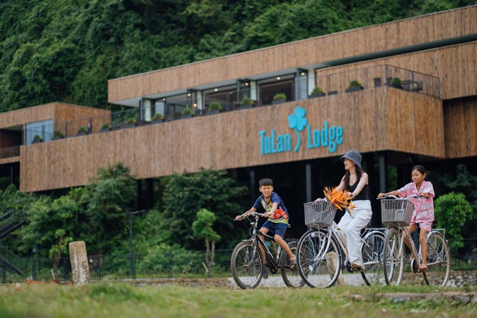 Cycling from Tu Lan lodge around Tan Hóa village