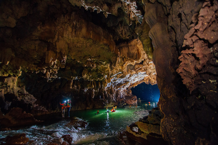 Kim Cave has about 450 meters of underground river, allowing for swimming activity.