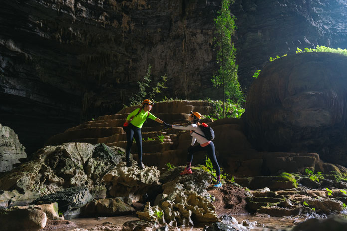 Cave formation shaped like terraced fields in Hang Tien 1.