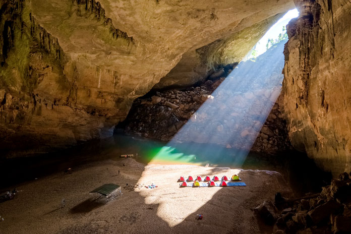 Hang En Cave - one of the largest caves on Earth, located in the Phong Nha - Ke Bang National Park