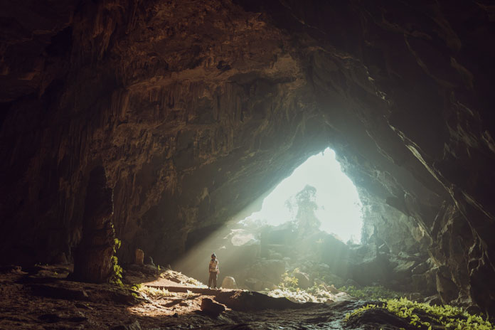Khám phá Hang Chuột trong hành trình trải nghiệm Tú Làn.