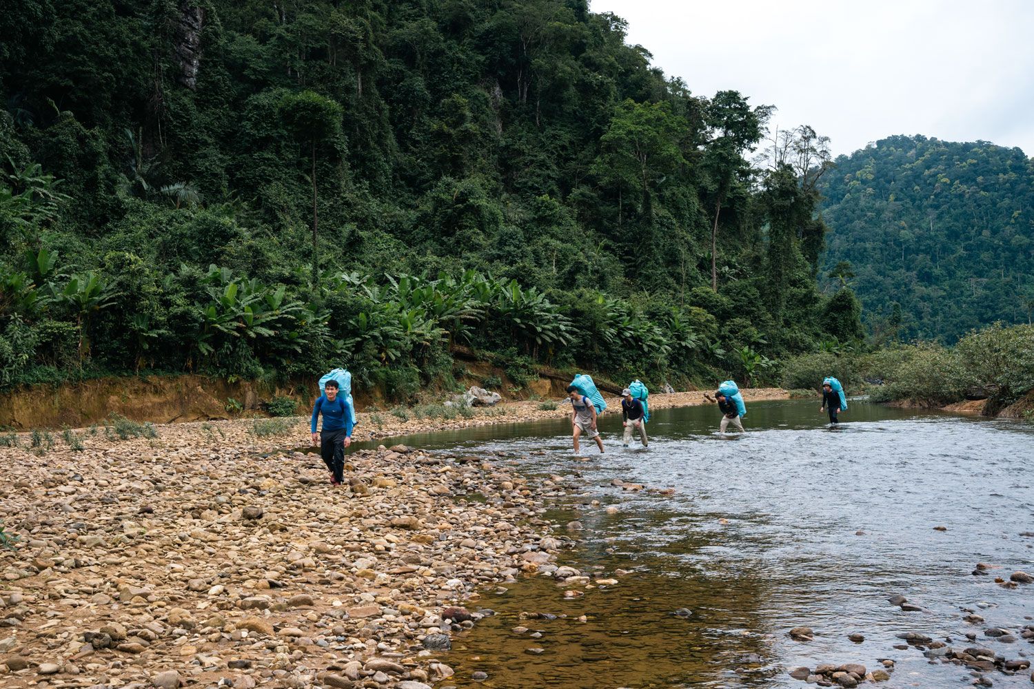 How to reduce plastic waste while traveling | Benefits and practical solutions