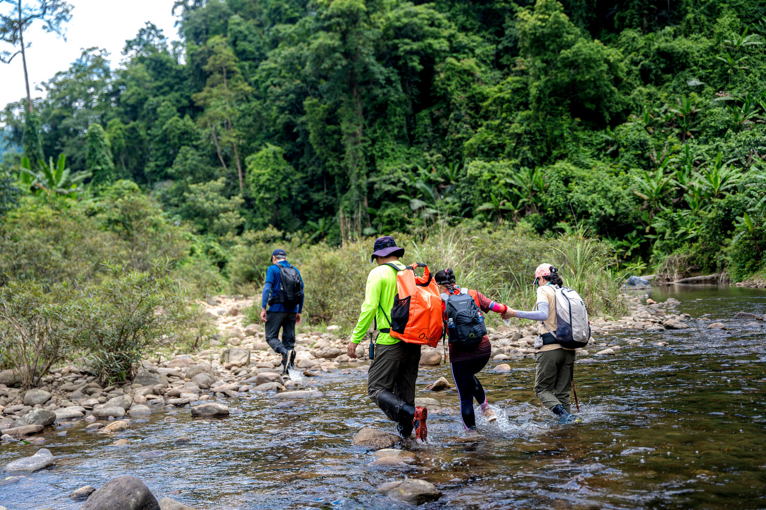 Những dạng địa hình trekking phổ biến trong tour thám hiểm hang động của Oxalis